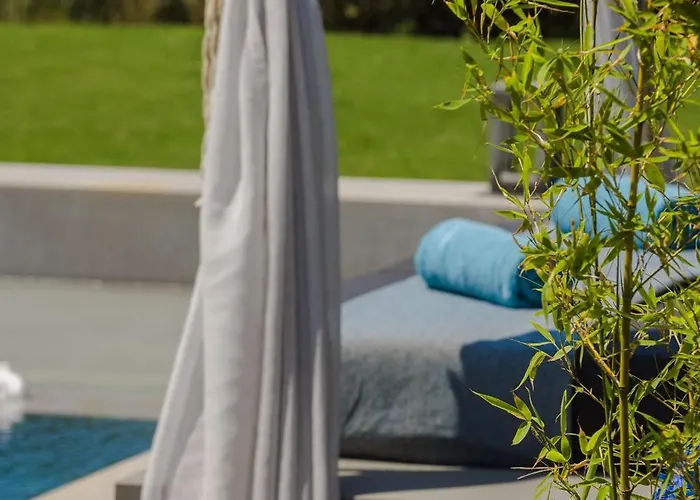 Aegiali Luxury Kaligata