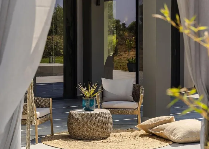 Aegiali Luxury *