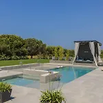 Aegiali Luxury * Kaligata