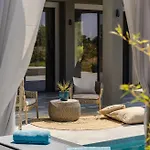 Aegiali Luxury *