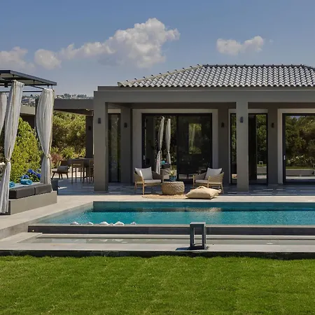 Aegiali Luxury Villa