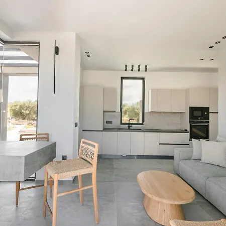 Aegiali Luxury Kaligata