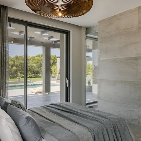 Aegiali Luxury Villa