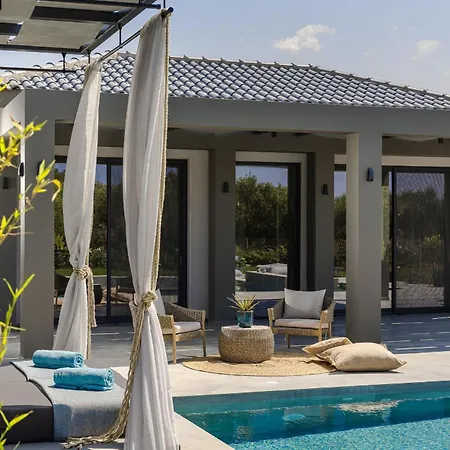 Aegiali Luxury Villa *